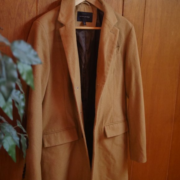 Banana Republic - Stylish Tan Overcoat / Peacoat SMALL - Picture 6 of 6